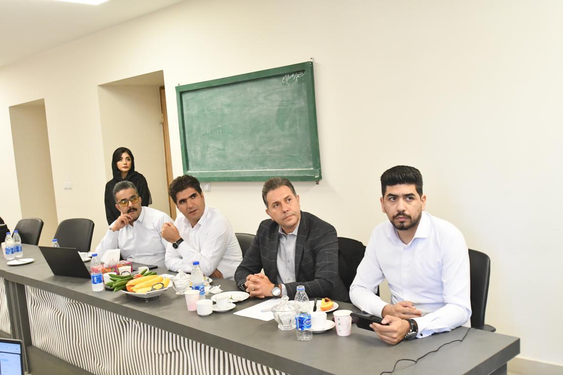 نشست مشترک شرکت دانشبنیان سامان و هلدینگ «دریک»